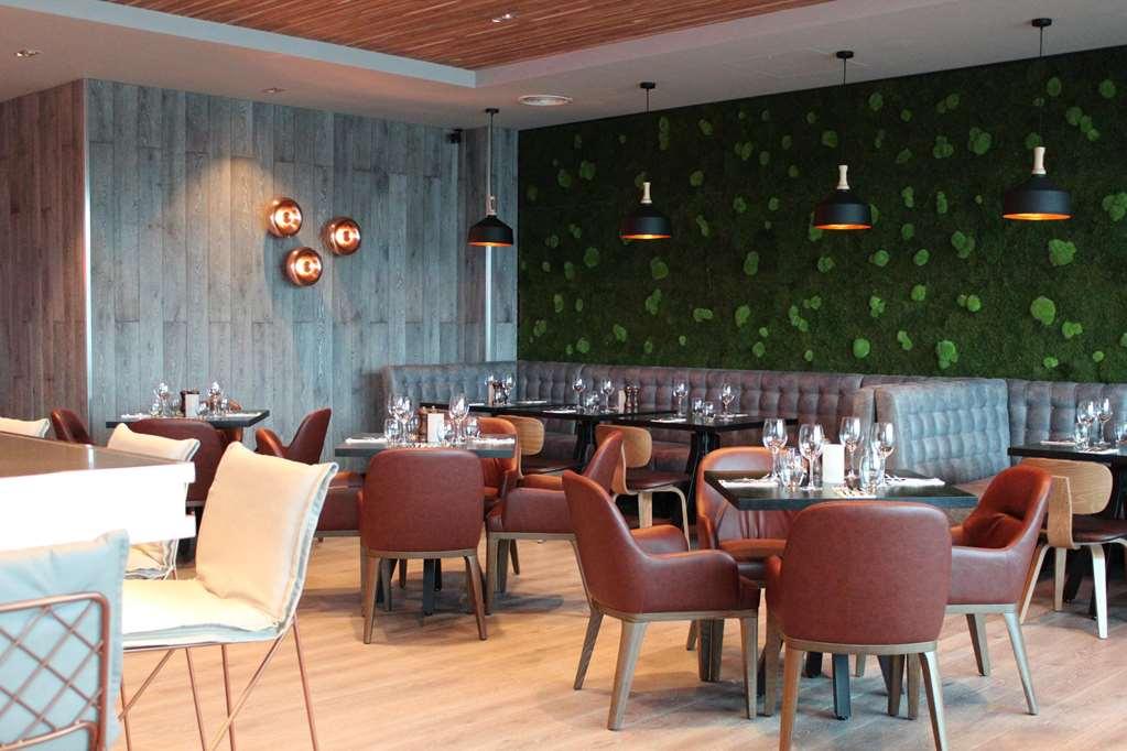 Village Hotel Newcastle Holystone  Εστιατόριο φωτογραφία