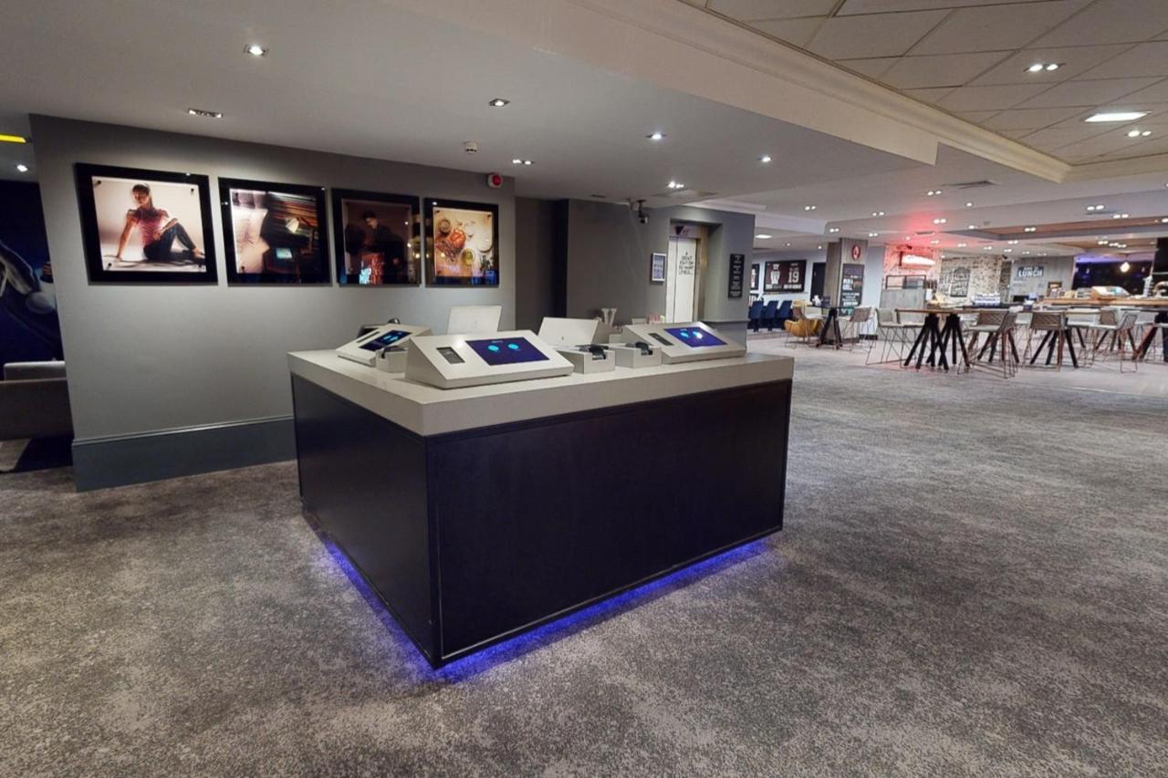 Village Hotel Newcastle Holystone  Εξωτερικό φωτογραφία