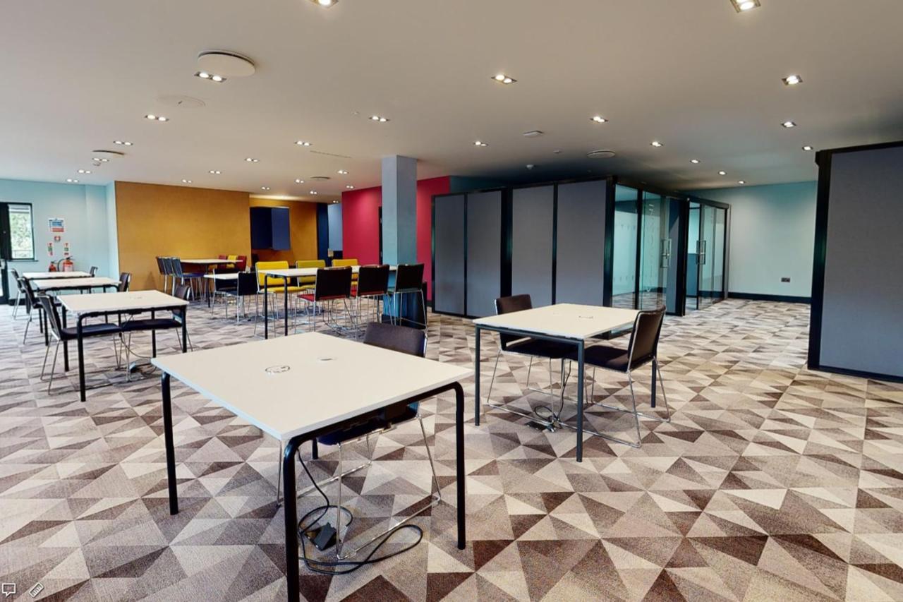 Village Hotel Newcastle Holystone  Εξωτερικό φωτογραφία
