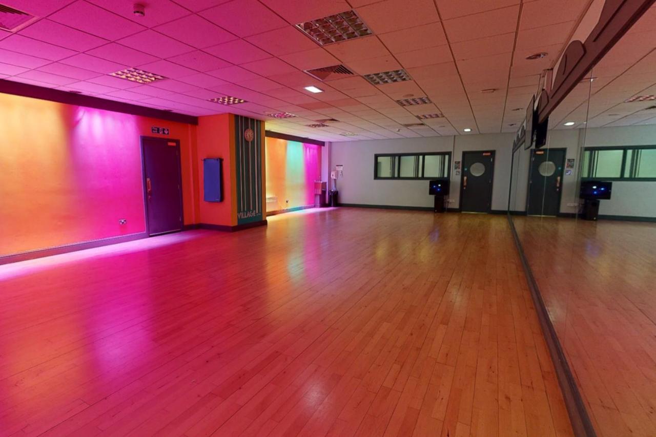 Village Hotel Newcastle Holystone  Εξωτερικό φωτογραφία
